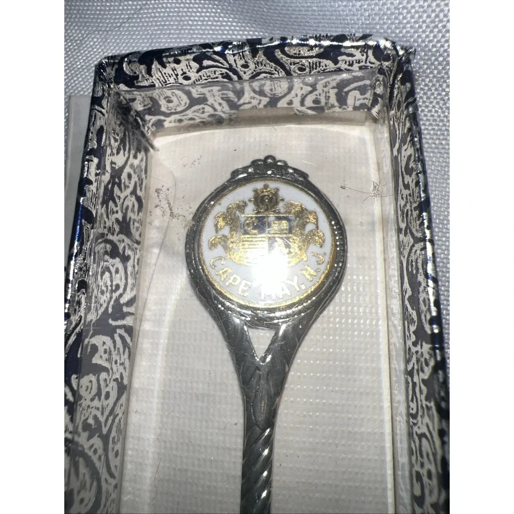 Vintage COLLECTIBLE Souvenir Spoon‎ 4.4